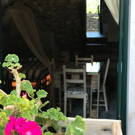 La Grotta Nyaraló Pastrengo