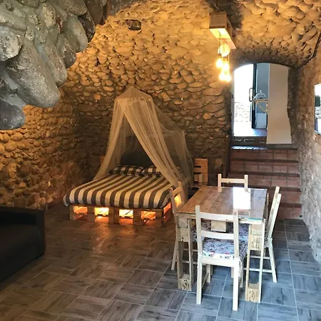 La Grotta Nyaraló