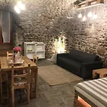 La Grotta Nyaraló *